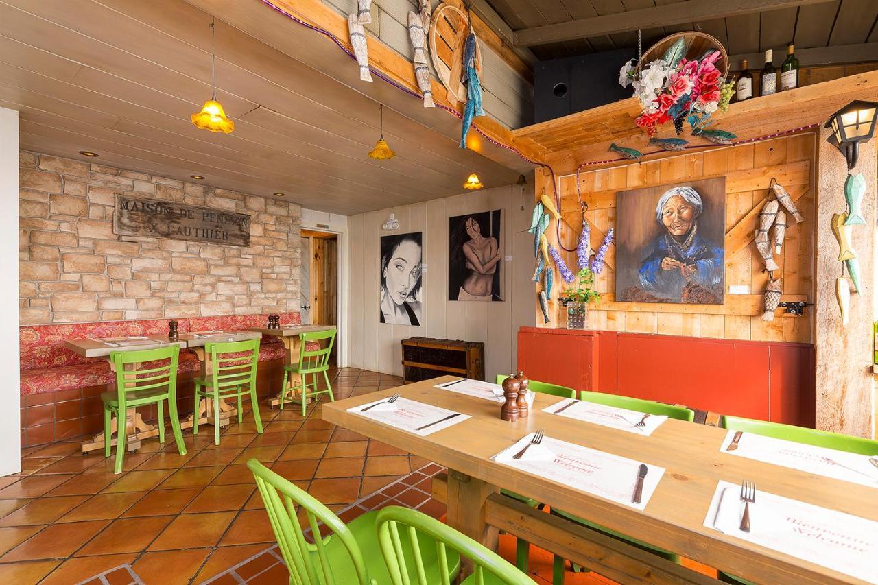 Restaurant Motel De La Plage Сент-Ирене Экстерьер фото